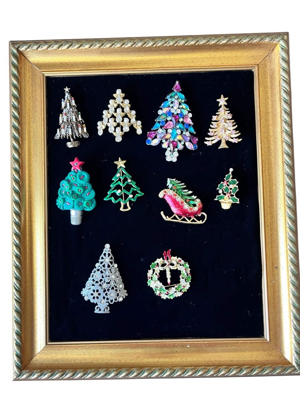 Mixed Signed Christmas Tree Holiday Pin Brooch Lot 120+ Pieces Vintage Modern - Picture 2 of 13